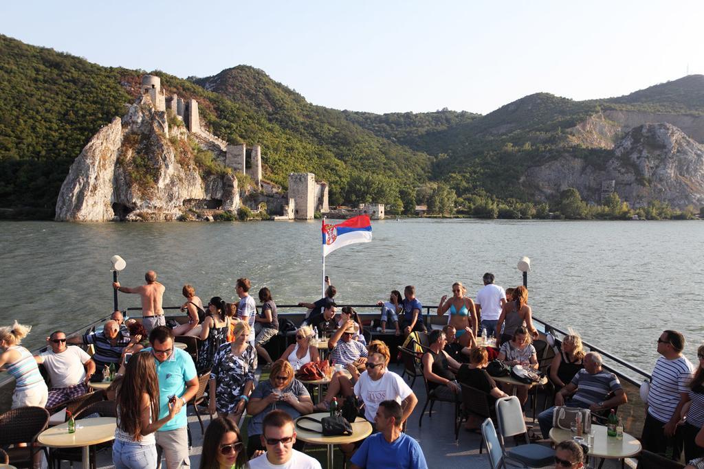 Hotel Danubia Park Veliko Gradište 외부 사진